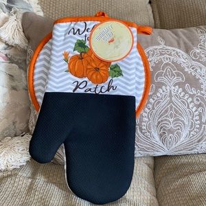 🍃 🎃 🍃 NWT Gourmet Club Oven Mitt & Pot Holder